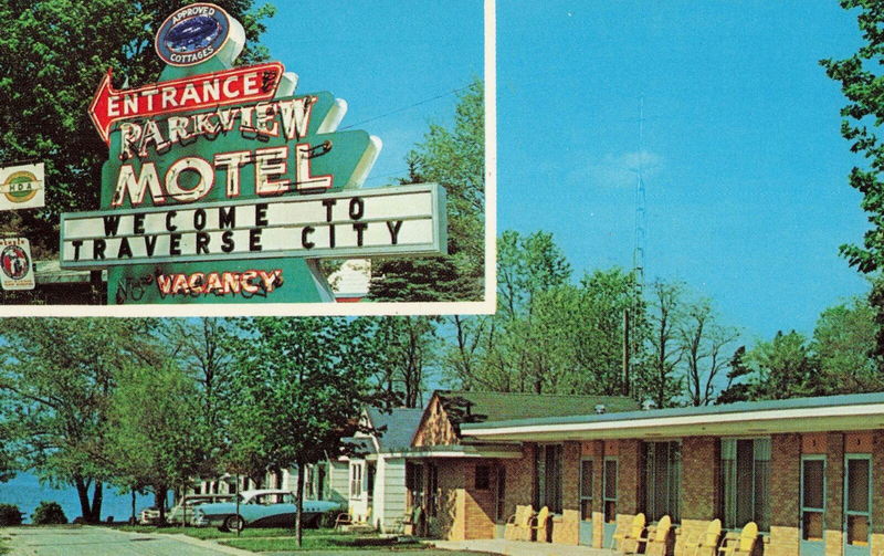 Parkview Motel - Vintage Postcard (newer photo)